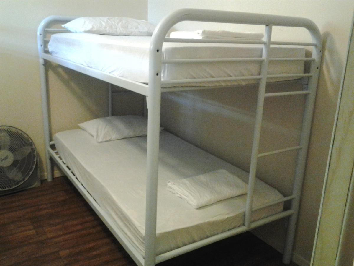 Хостел Downtown Hollywood Beach Students' Dorm Экстерьер фото
